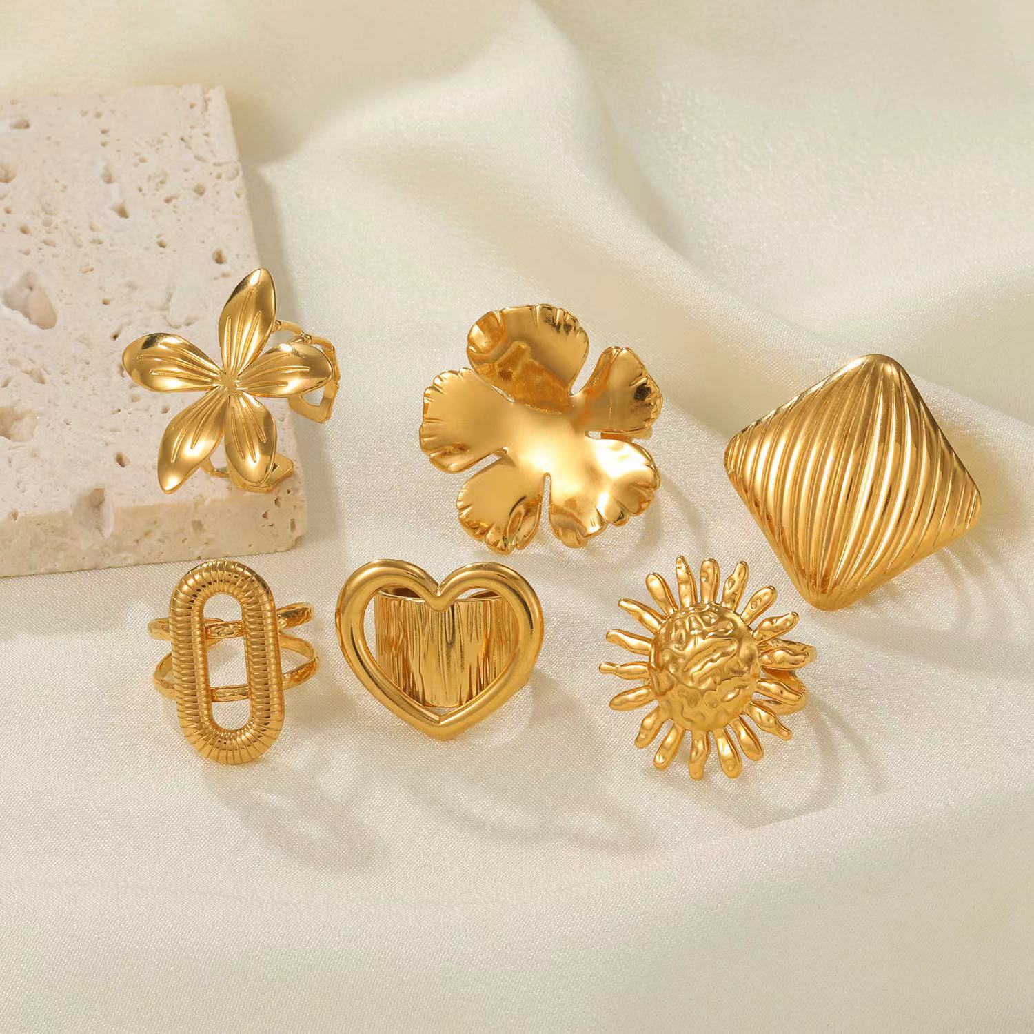 Simple Style 304 Stainless Steel Geometric Heart Shape Flower Women's Open Rings display picture 1