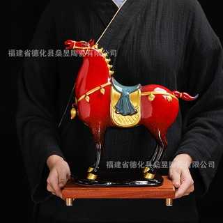 陶瓷创意大马摆件将军马到成功红色招财马客厅办公室酒柜装饰礼品