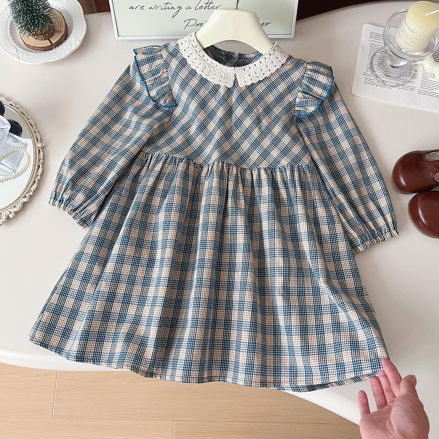Mädchen Kleid Mit Karomuster Und Spitzenkragen Langarm Herbst_voghion.com