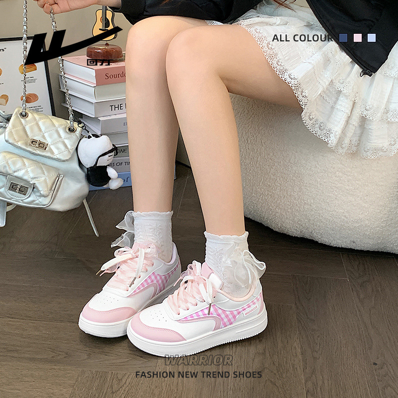 Zapatos de piso grueso de dopamina para mujeres de otoño nuevos zapatos casuales de nicho suaves con patrón de cuadrícula zapatos estudiantiles