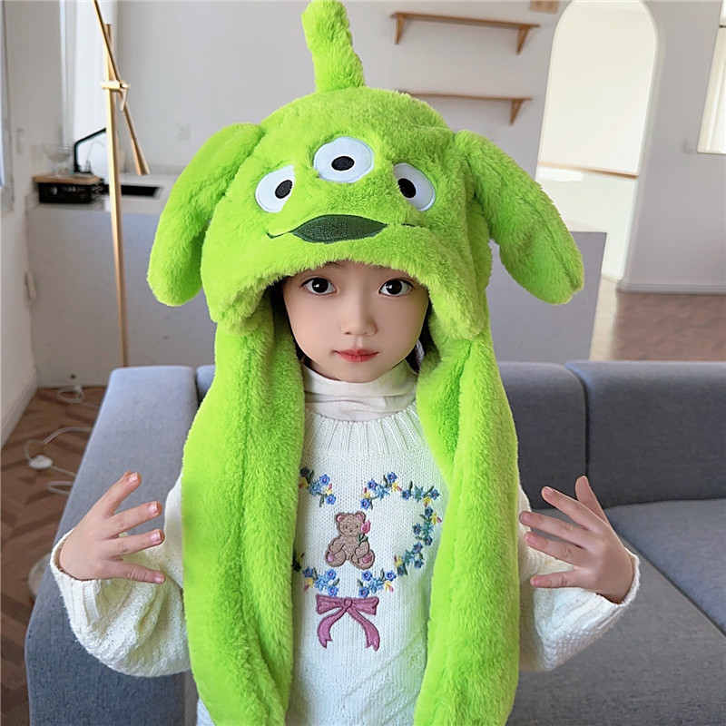 3 개의 눈 녹색 (귀가 움직일 수 있음)