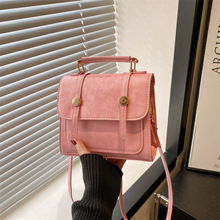 2025新款高级感时尚斜挎包复古英伦学院风女包时尚百搭手提小方包