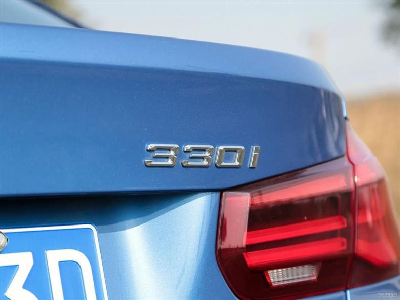 Suitable for BMW 318i, 320i, 325i, 328i, 330i, 335i, 340i car emblems, letter emblems, rear emblems, tail emblems, and number emblems