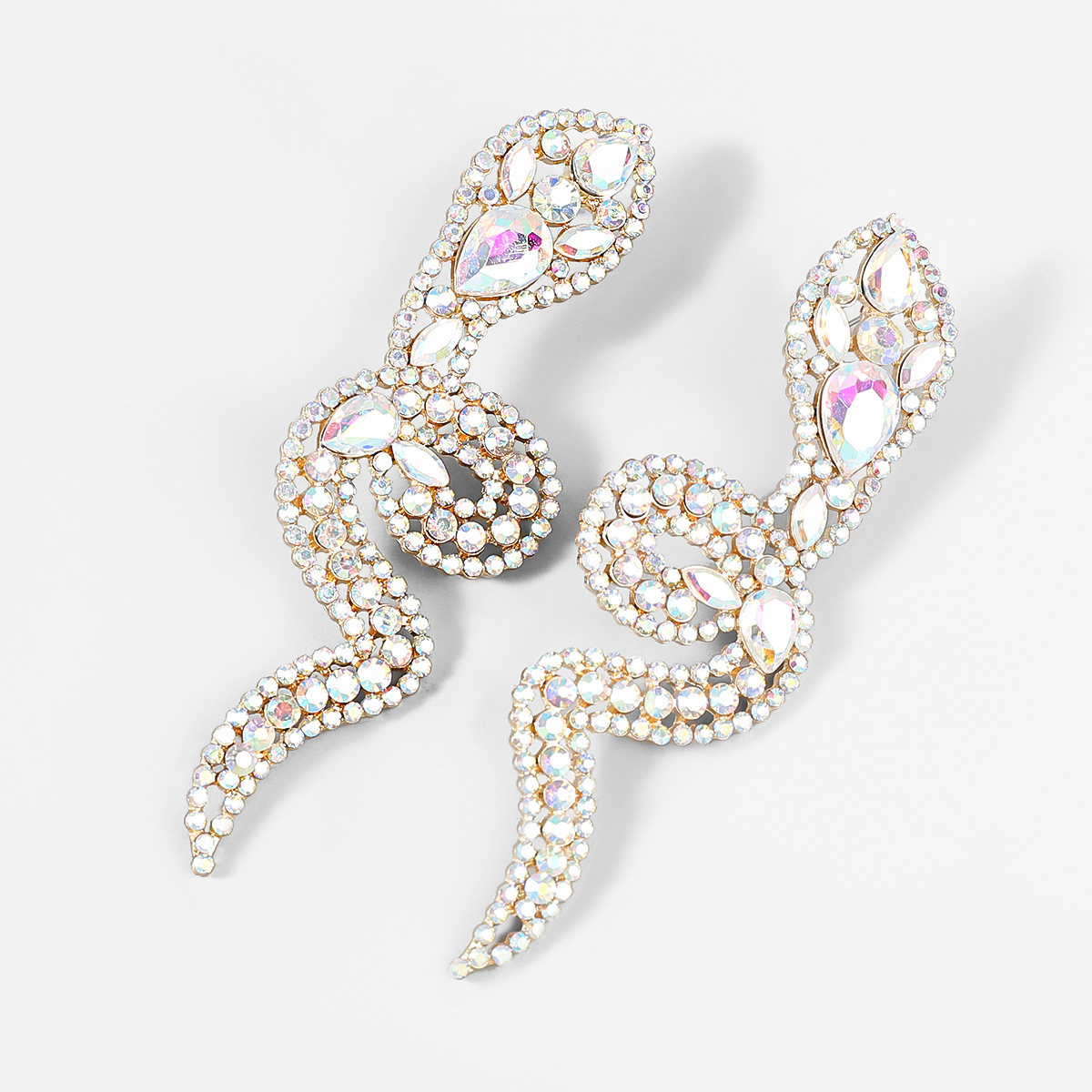 Orecchini a lobo a forma di serpente con cristalli eleganti_voghion.com