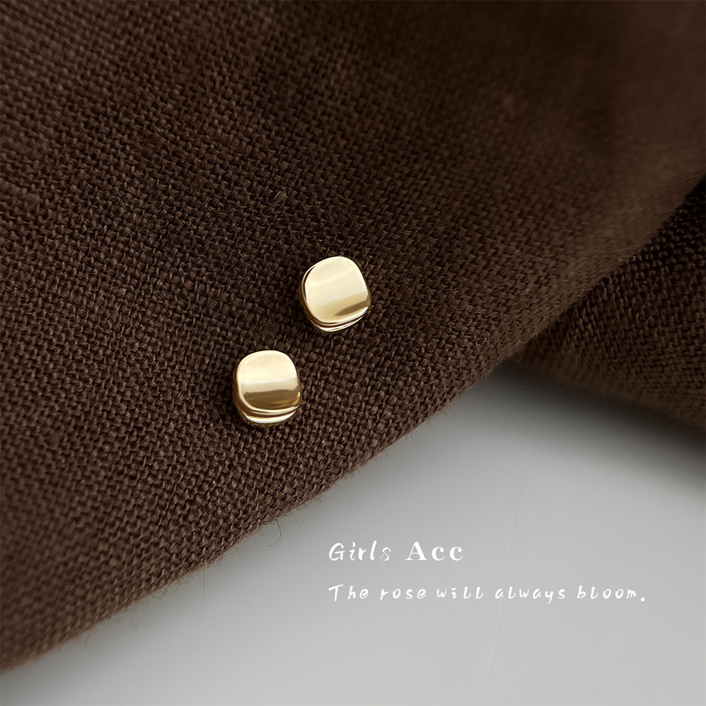 未标题-1_0007_耳语场景新水印 拷贝 8.jpg