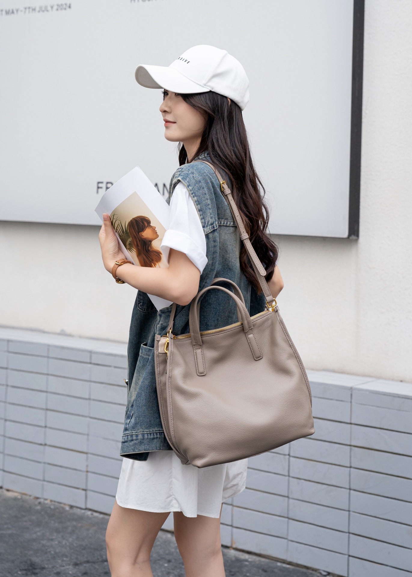 Top-grain Leather Versatile Crossbody Tote Bag — worn view 5
