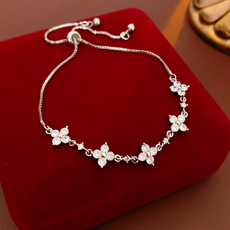 Zircon pulsera de geometría lujosa pulsera de alta sensación transfronteriza flash universal joyería de mano mujer fábrica de libros rojos al por mayor