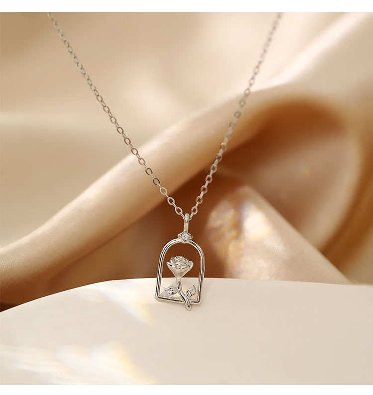 Geometric Rose Necklace Simple Retro Hollow Collarbone Chain_voghion.com