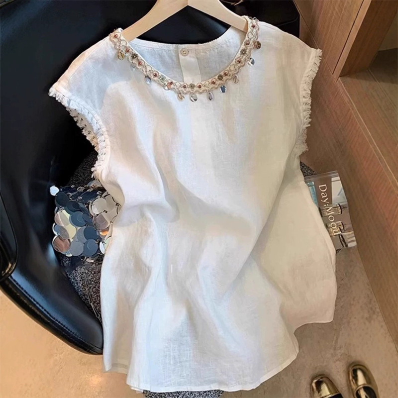 Plus Size Women's 100kg Lace Button White Sleeveless Vest Shirt for Summer, Loose Fit, Slimming, Tummy-Covering T-Shirt Plus Size Women's 100kg Lace Button White Sleeveless Vest Shirt for Summer, Loose Fit, Slimming, Tummy-Covering T-Shirt