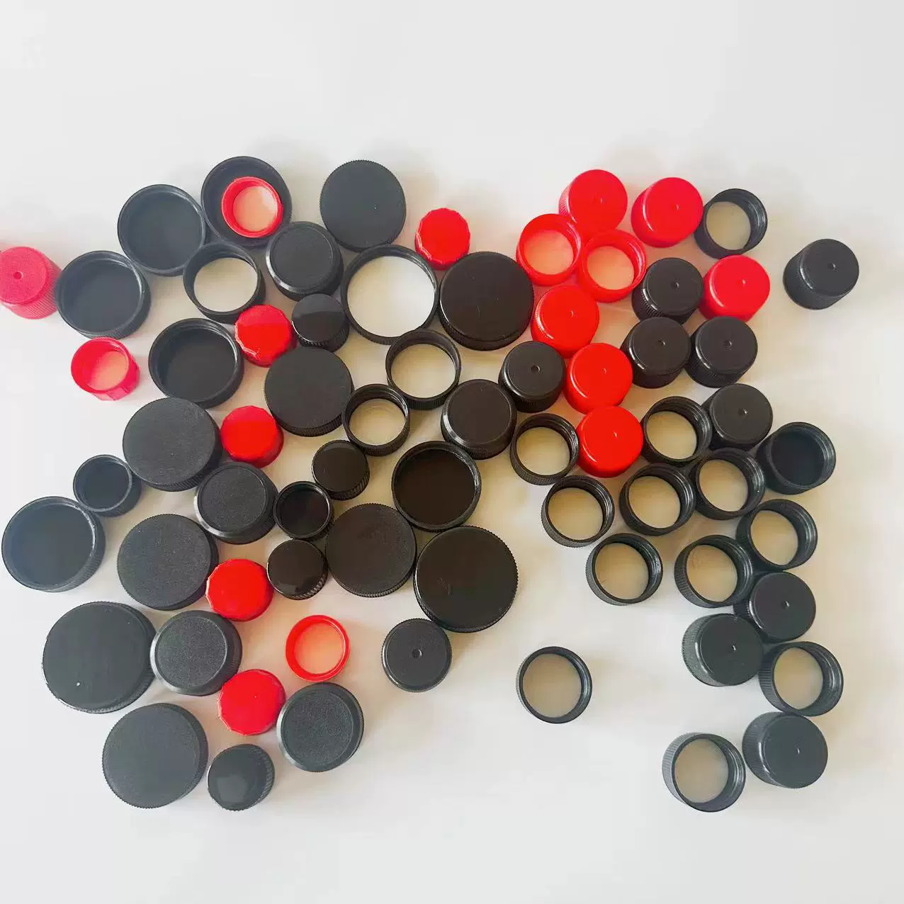 18牙23牙28牙32牙38牙塑料旋平顶普通盖pp光面磨砂塑料盖含pe垫片