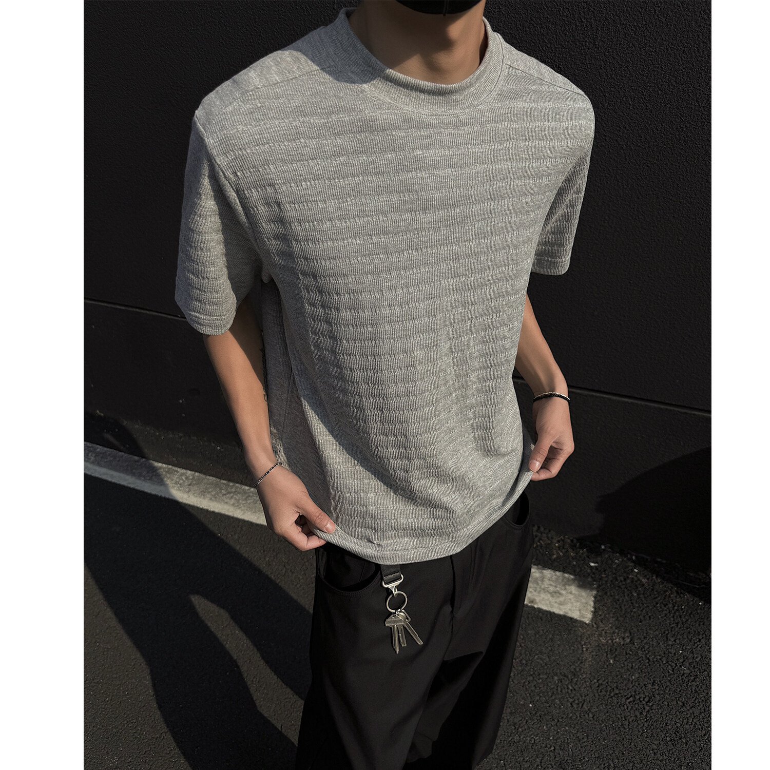 T-shirt jacquard court et respirant de couleur unie pour homme, coupe slim, polyvalent, col rond, manches mi-longues_voghion.com