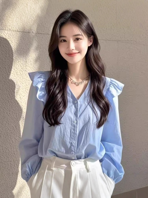 今年流行的漂亮小衫轻奢高级感法式小众绝美蓝色长袖衬衫女早秋款|undefined
