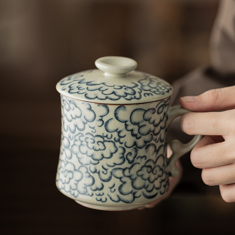 アンティークの汝窯祥雲三日月ウォーターカップ蓋付きマグカップセラミックティーカップ茶水分離部分はティーカップを育てることができます|undefined