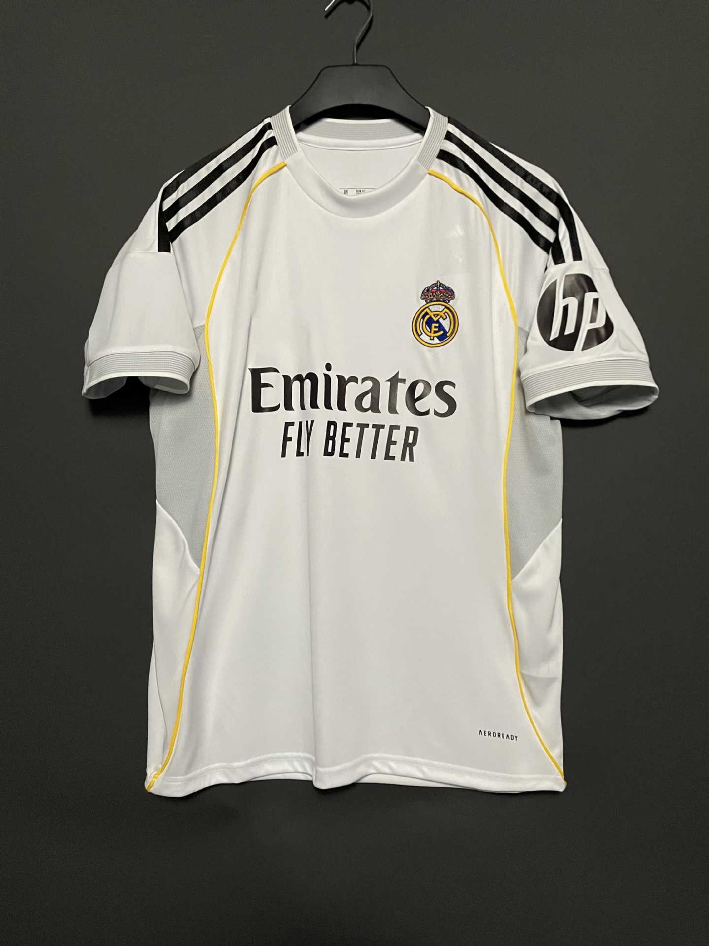 25 nuevas camisetas de fútbol Barcelona Arsenal Brasil Real Madrid Napoli Juve París Jersey al por mayor