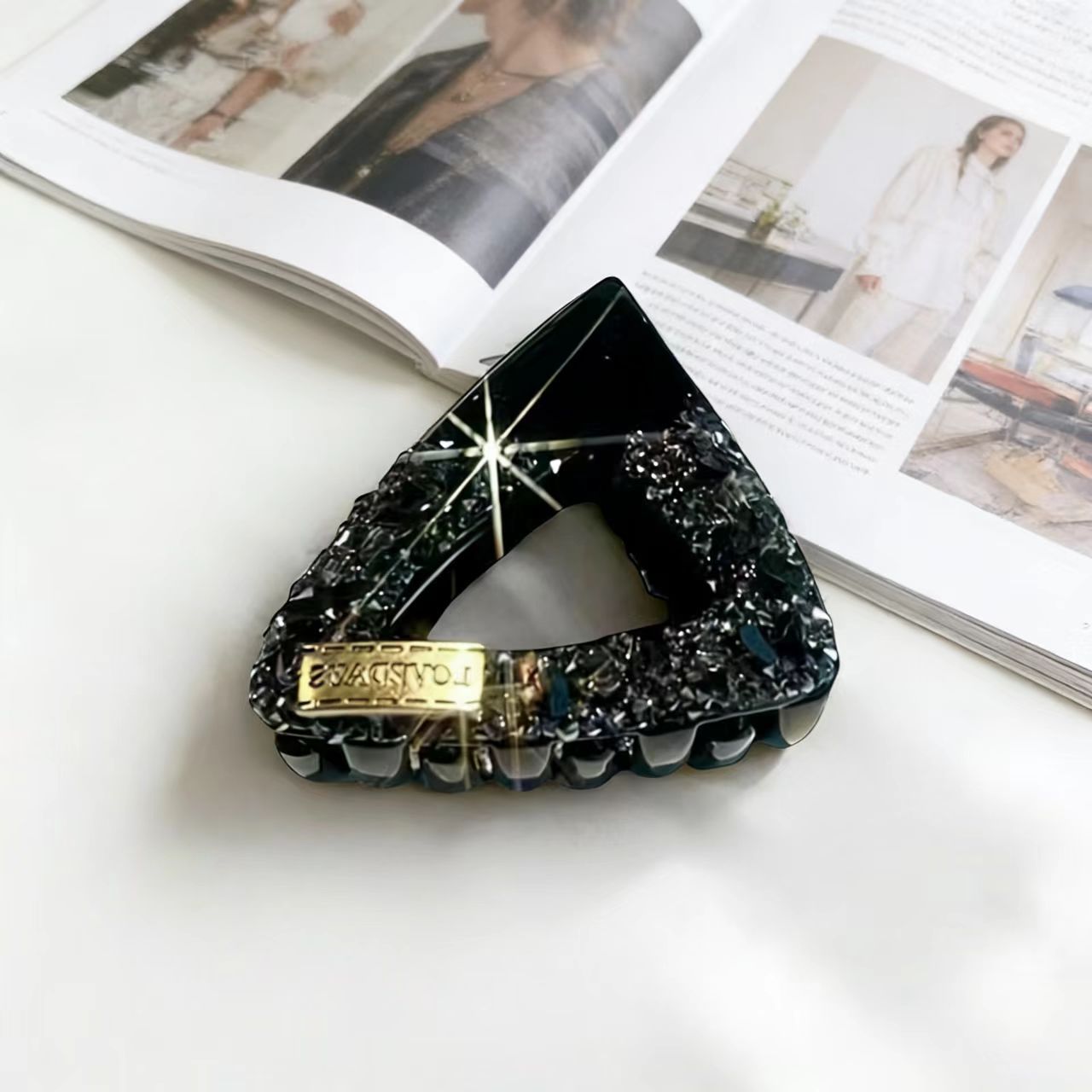 52#【블랙】작은 삼각형【4.5cm】