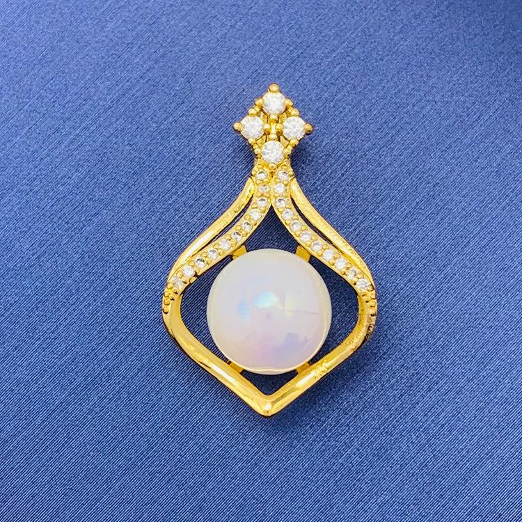 2022 nuevo trébol giratorio simple cien colgante fuente joyería fábrica al por mayor directa sin cadena