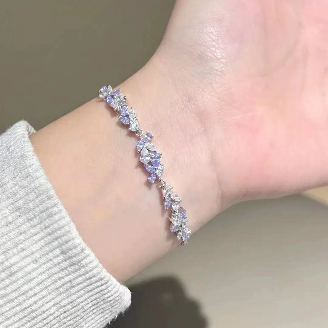 2025 New Popular Wisteria Flower Smile Bracelet for Women, Light Luxury Niche Exquisite Crystal High-End Bracelet for Besties