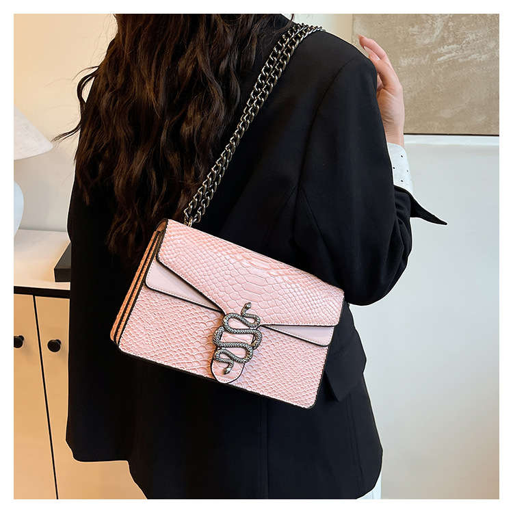 Women's PU Solid Color Snake Elegant Square Magnetic Buckle Crossbody Bag Square Bag Underarm Bag display picture 2