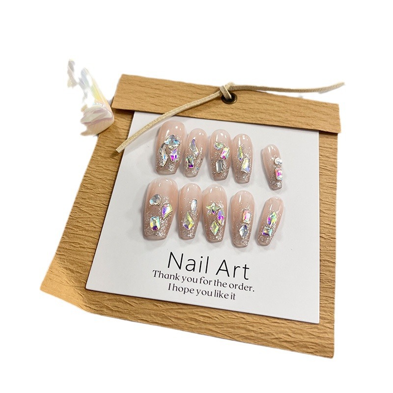 Desgaste hecho a mano de uñas de longitud media de otoño e invierno elegante pieza de uñas al por mayor oro puro deseo viento extraíble uñas falsas