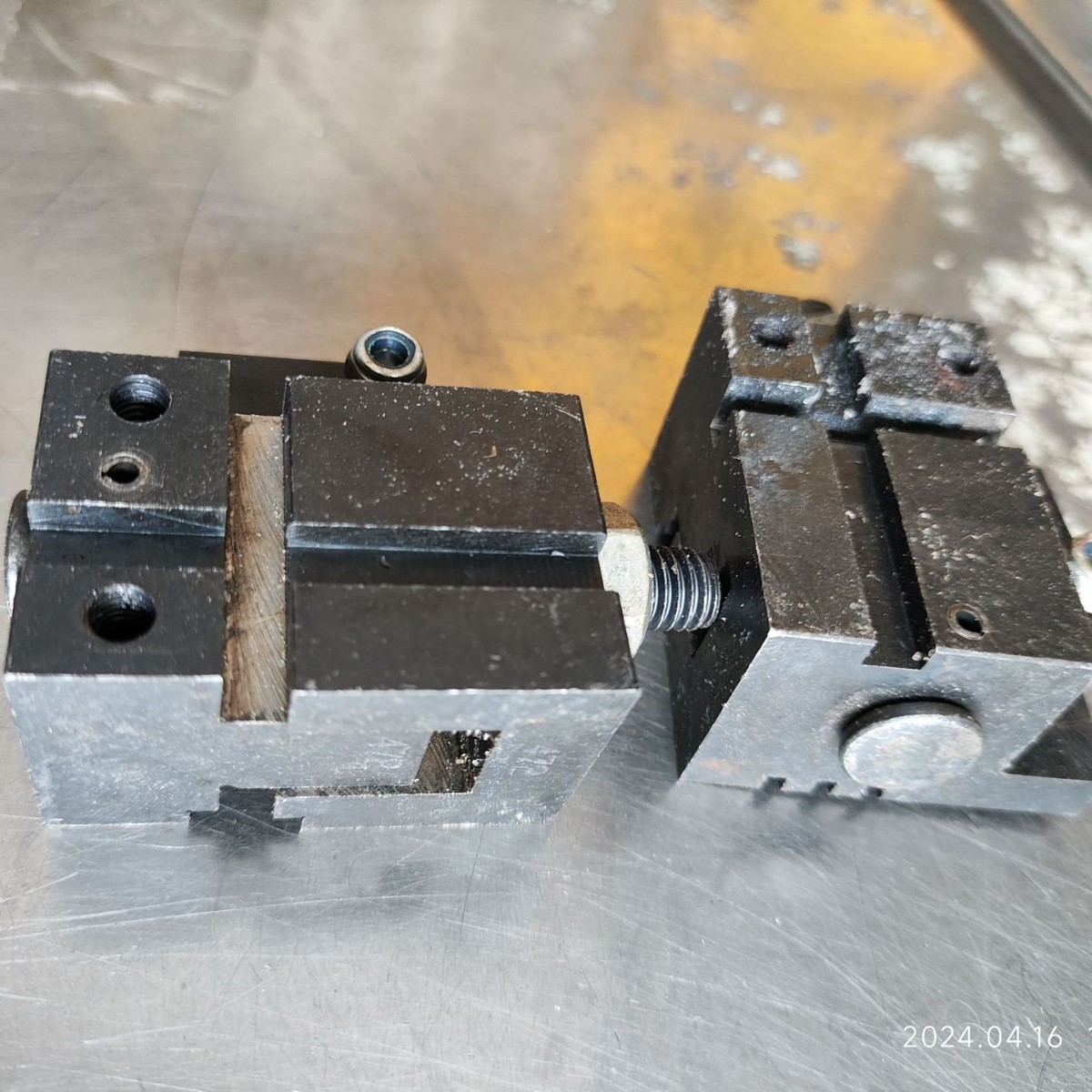 德富奥宇德发虹鑫钥匙机立式机打孔机 钢夹具339 338 388WL 998C