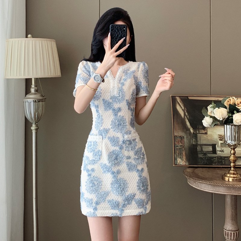 Chinese-Style Blue and White Porcelain Floral Dress for Women, Summer New Chinese Elegant Socialite High-End Waist-Slimming A-Line Dress Chinese-Style Blue and White Porcelain Floral Dress for Women, Summer New Chinese Elegant Socialite High-End Waist-Slimming A-Line Dress