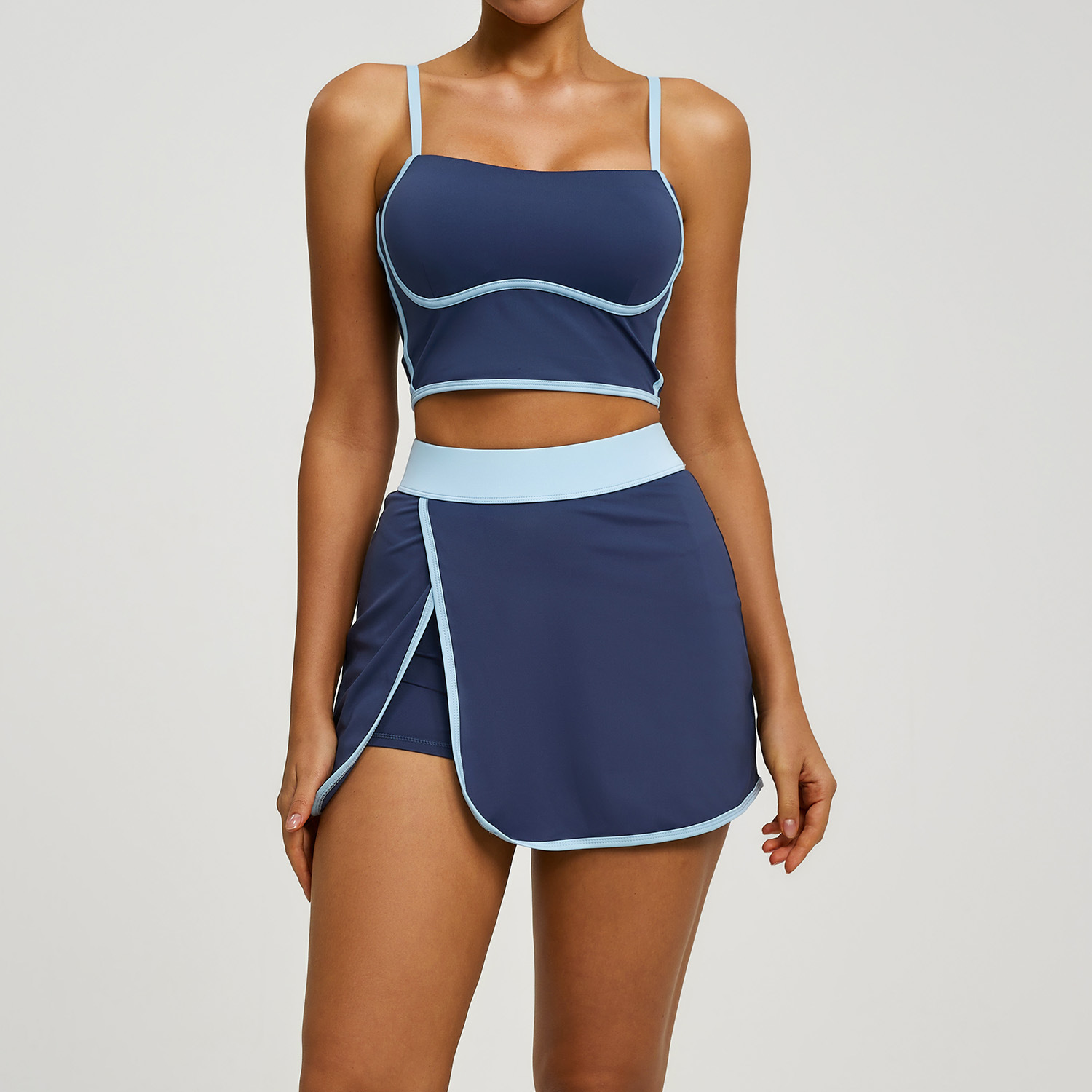 La misma marca de tenis, vestido corto, juego de verano transfronterizo, deportes de verano, corrida al aire libre, fitness