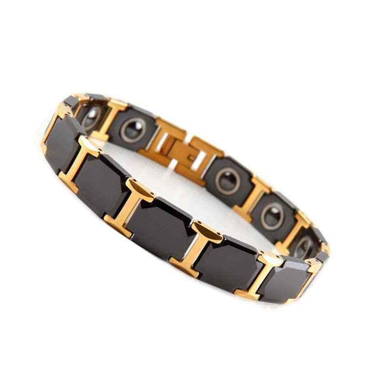 Pulseras magnéticas japonesas y coreanas de titanio y acero con cerámica, pulseras magnéticas cuadradas negras para parejas, comercio electrónico transfronterizo.