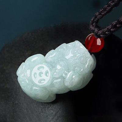 natural Myanmar Emerald trumpet Money brave troops jade Pendant Pendant Picchu men and women Jade Jade article wholesale