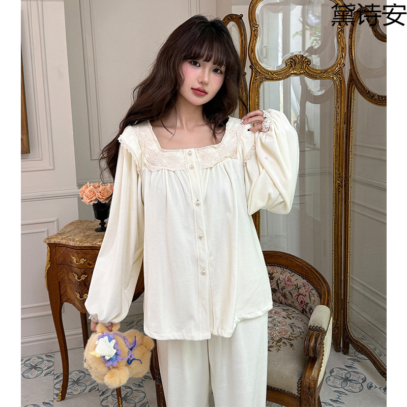 Daisi'An Autumn and Winter New Sweet Lace Island Velvet Pajamas Women's Work Collar Slimming Look Coral Velvet Warm and Soft Home Daisi'An Autumn and Winter New Sweet Lace Island Velvet Pajamas Women's Work Collar Slimming Look Coral Velvet Warm and Soft Home