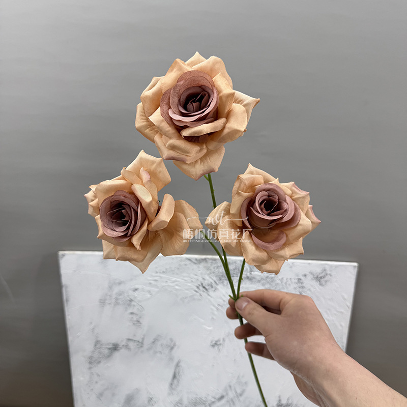 3-head curled diamond rose—Xinka