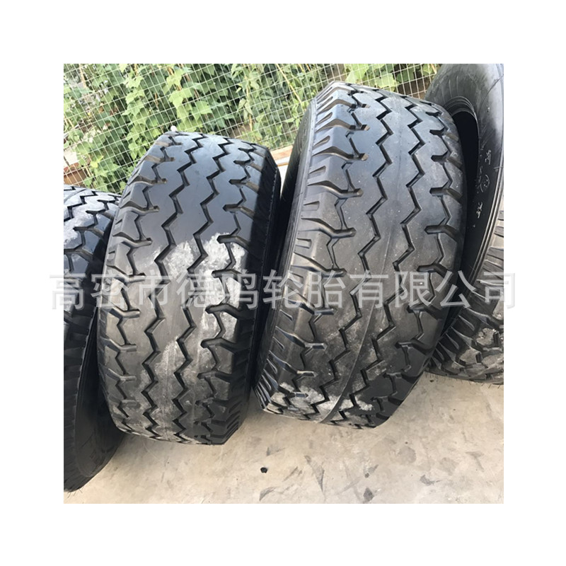 Suministro de fábrica ingeniería camión neumático 18-22.5 Fengshen cisterna neumático