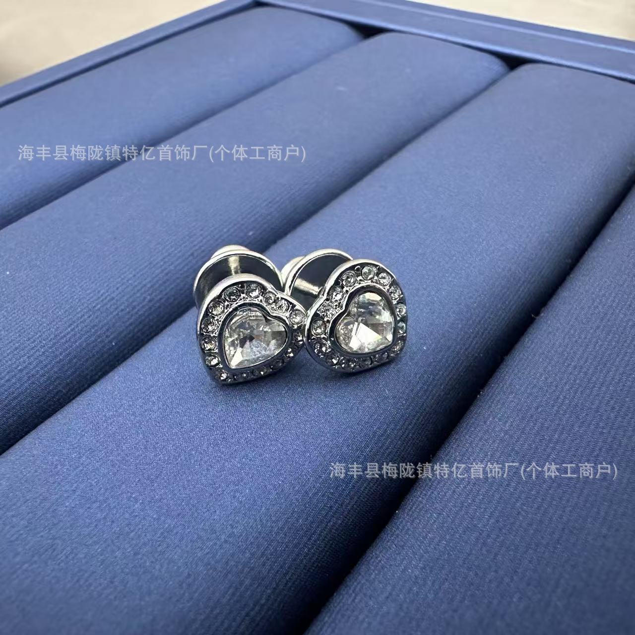 다이아몬드 사랑 귀걸이