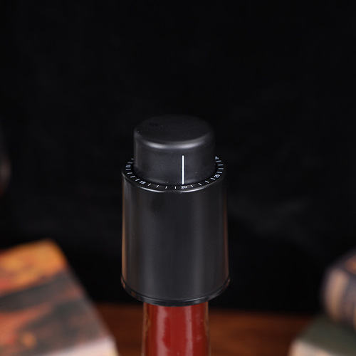 Pressurized one-piece red wine vacuum bottle stopper with time scale red wine stopper
