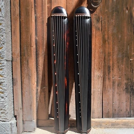 弹拨类乐器;乐器配件