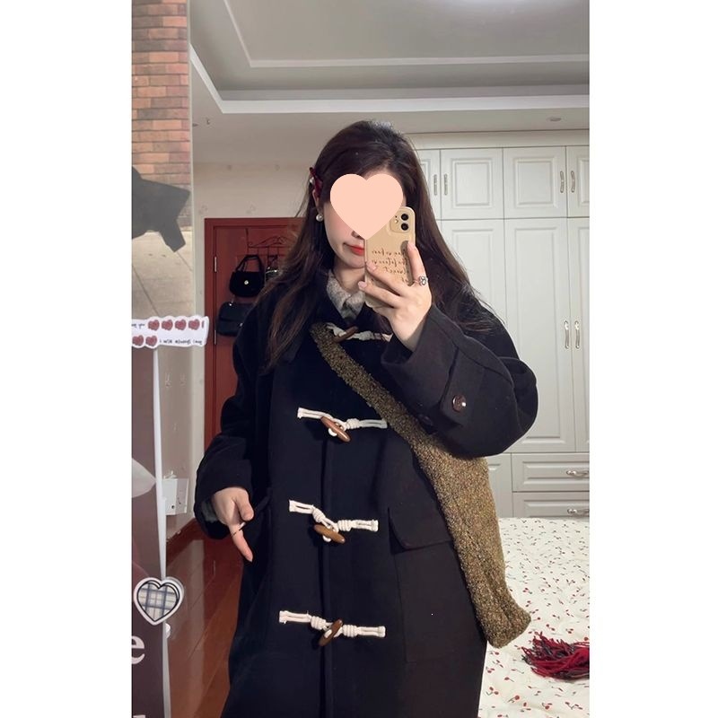 Women's Black Toggle Button Wool Coat, Autumn/Winter 2026 New Style, Hepburn Style, Korean Elegance, Thickened Wool Coat