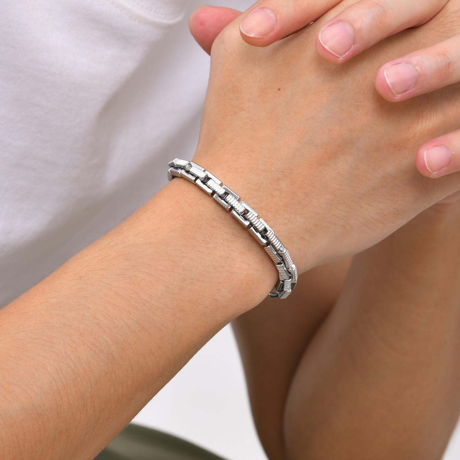15g Weight Chain Bracelet Classification 304 Stainless Steel Chain Material cable chain Chain Type 1 Piece Quantity Party, Street Occasion 304 Stainless Steel Material Geometric Pattern All Seasons Season Men's Gender Plating Design Simple Style, Classic Style Style Simple Style Classic Style Geometric 304 Stainless Steel Plating Men's Chain Bracelet Men's Chain Bracelets 4