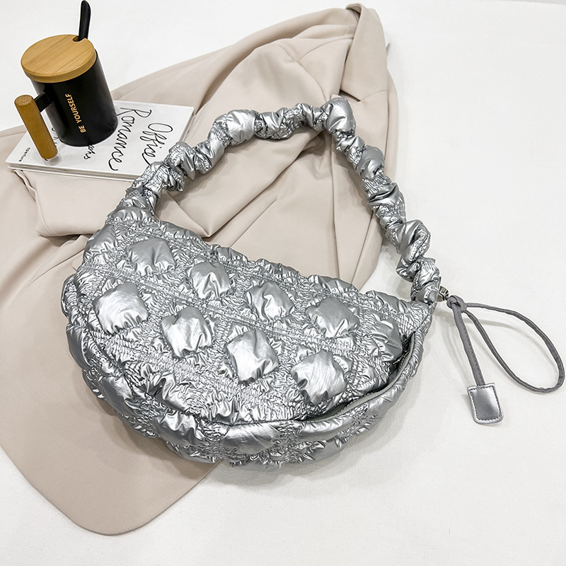 Koreanische Version der modischen Wolkentasche, plissierte Knödeltasche, vielseitige Umhängetasche mit einer Schulter für Damen (mit Staubbeutel im Lieferumfang enthalten)_voghion.com