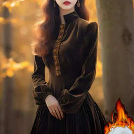 2025秋冬韩系风格穿搭洋气减龄法式气质显瘦金丝绒长袖连衣裙子女