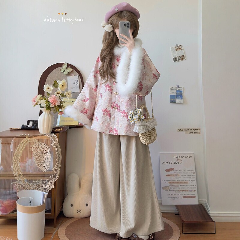 Embossed gold-threaded jacquard Zhaojun jacket, Ming-style Hanfu for women, winter version, suitable for daily commuting, loose-fit, improved Song-style pants