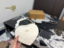 �¿�ܼҕr��PU����Ů�����b���ð����˹��Y�а������|Ůʿ���ð�