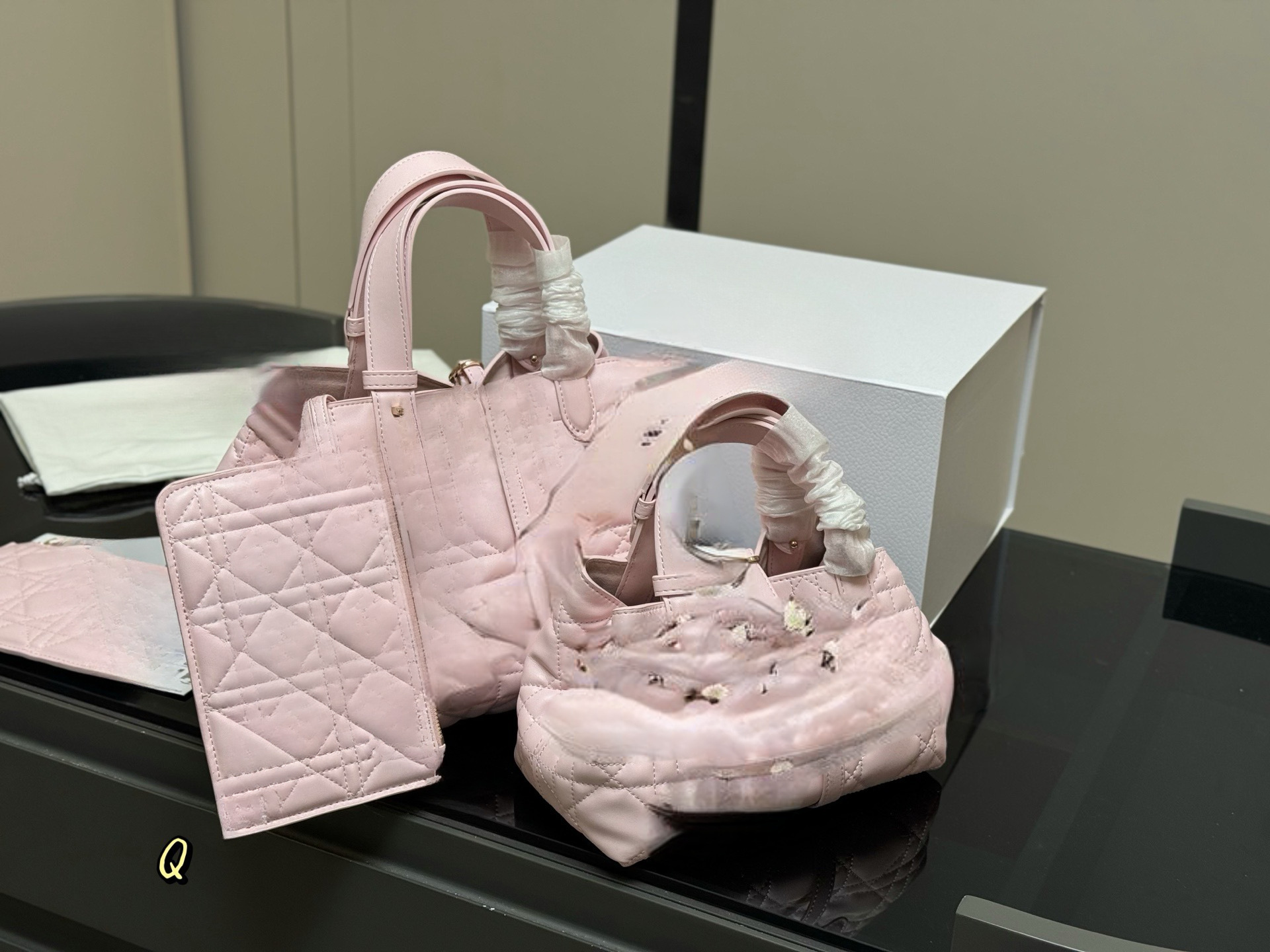 Productos de alta calidad transfronterizos D Toujours bolsos nativos bolsos de cuero, bolsos de hombro verticales horizontales, bolsos de hombro de gran capacidad.