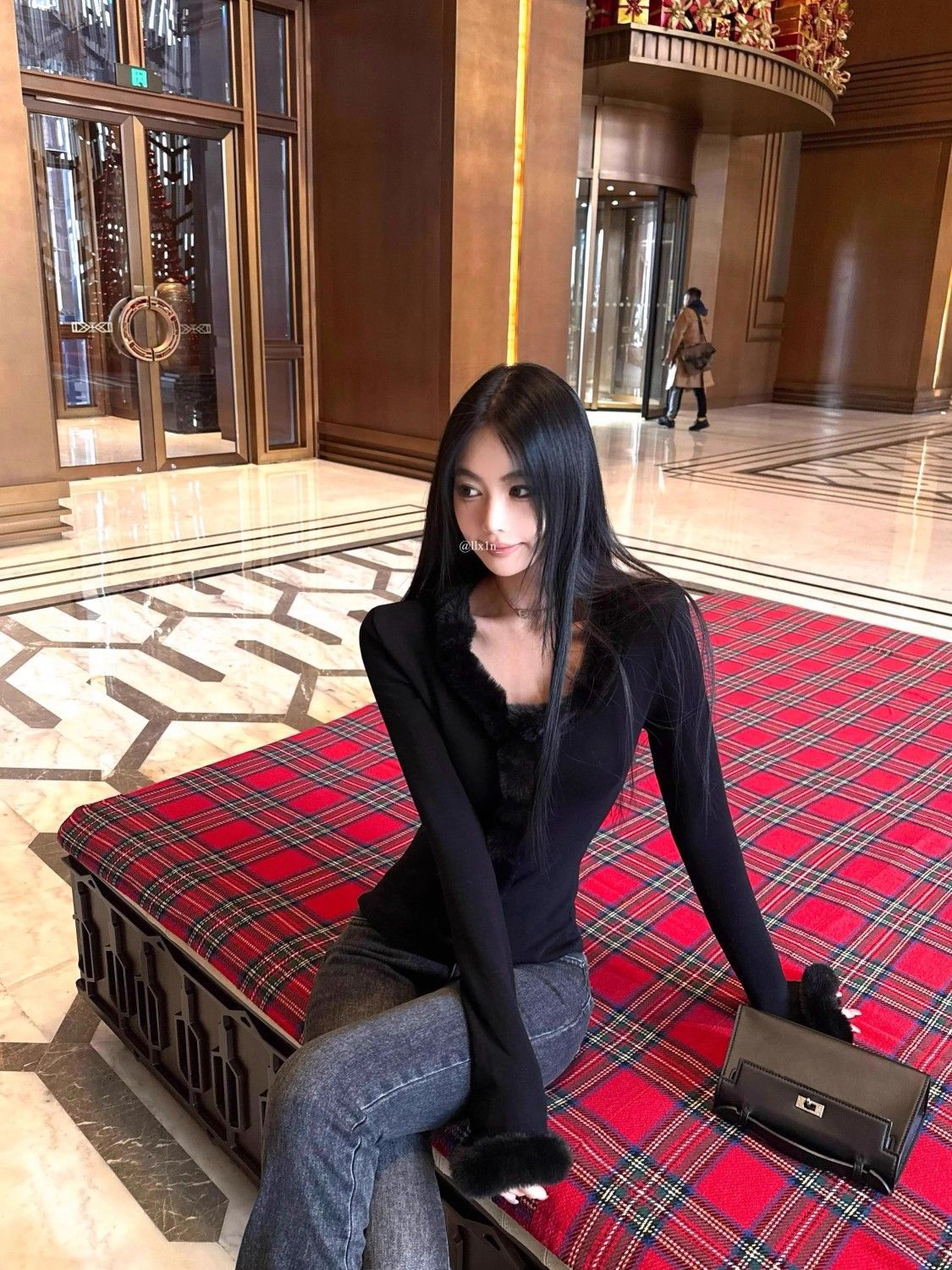 感V领拼接毛领打底衫内搭女秋冬chic设计感修身长袖低领上衣