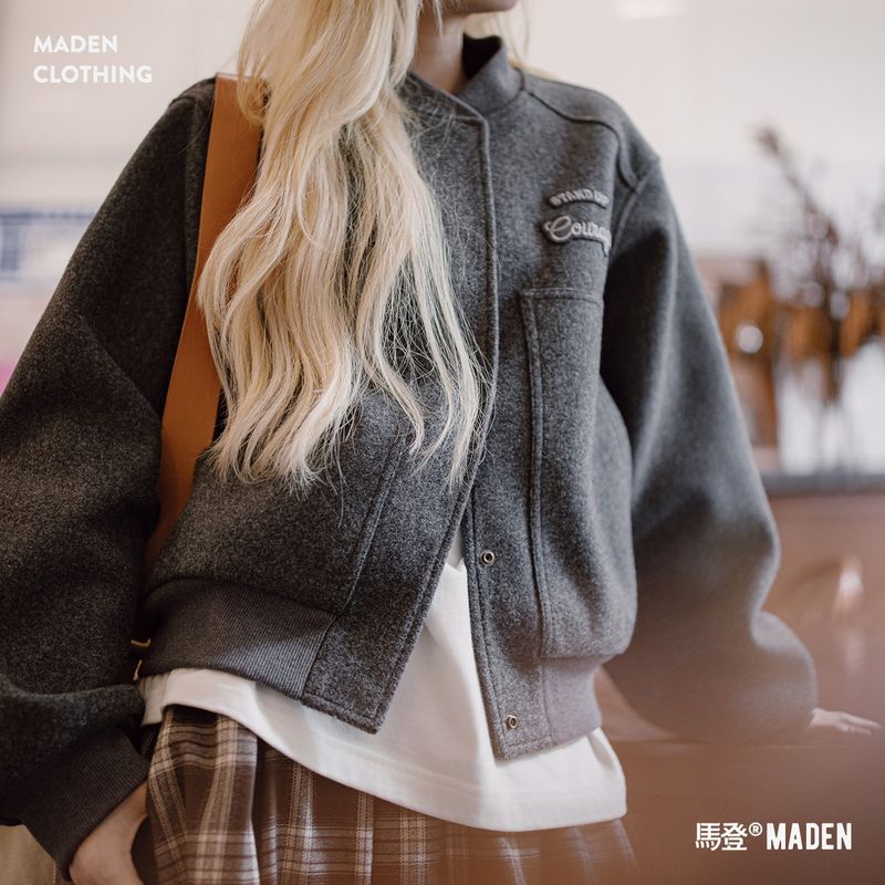 Maden gray heavy wool baseball jacket for women, loose fit, stand-up collar, new autumn and winter thickened warm woolen coat Maden gray heavy wool baseball jacket for women, loose fit, stand-up collar, new autumn and winter thickened warm woolen coat