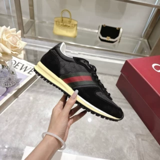 欧洲站复古时尚百搭休闲鞋高端轻奢跑步低帮透气厚底帅气运动女鞋