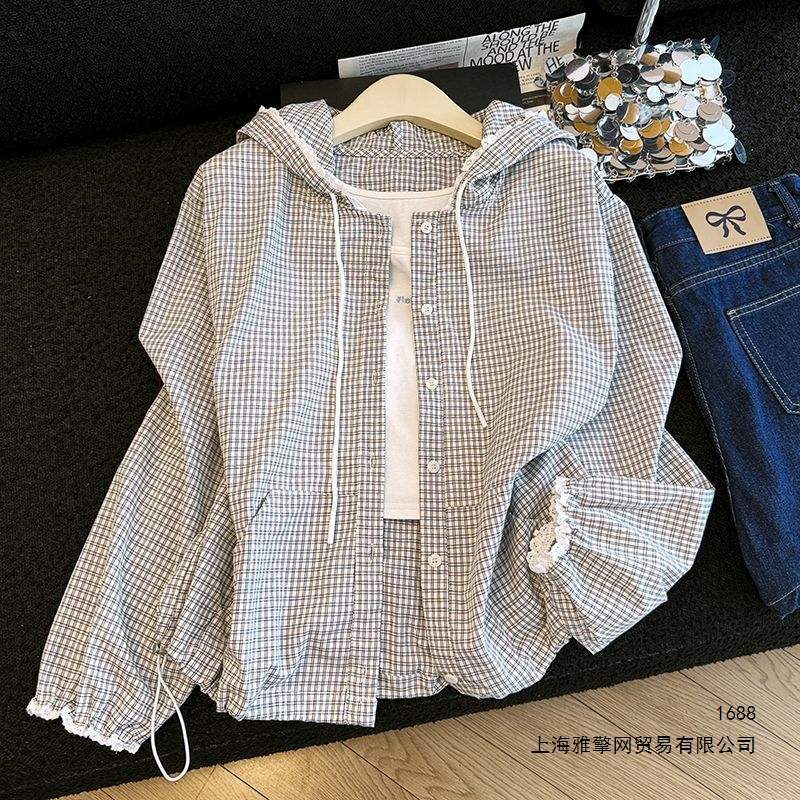 Fashionable 2026 New Plaid Short Hooded Sun Protection Jacket for Women, Lightweight, Breathable, UV Protective, Drawstring Waist-cinching