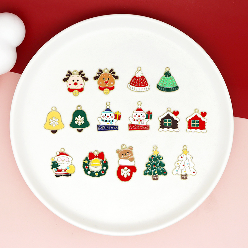 16g Weight Pendant Jewelry Making Type 14*19mm, 15*16mm, 18*18mm Jewelry Making Size DIY Jewelry Accessories Classification 10 PCS/Package Quantity Alloy Material Christmas Festival Bell, Snowman, Elk Pattern Enamel Design Cartoon Style, Cute Style 10 PCS/Package 14*19mm 15*16mm 18*18mm Alloy Bell Snowman Elk Pendant 1