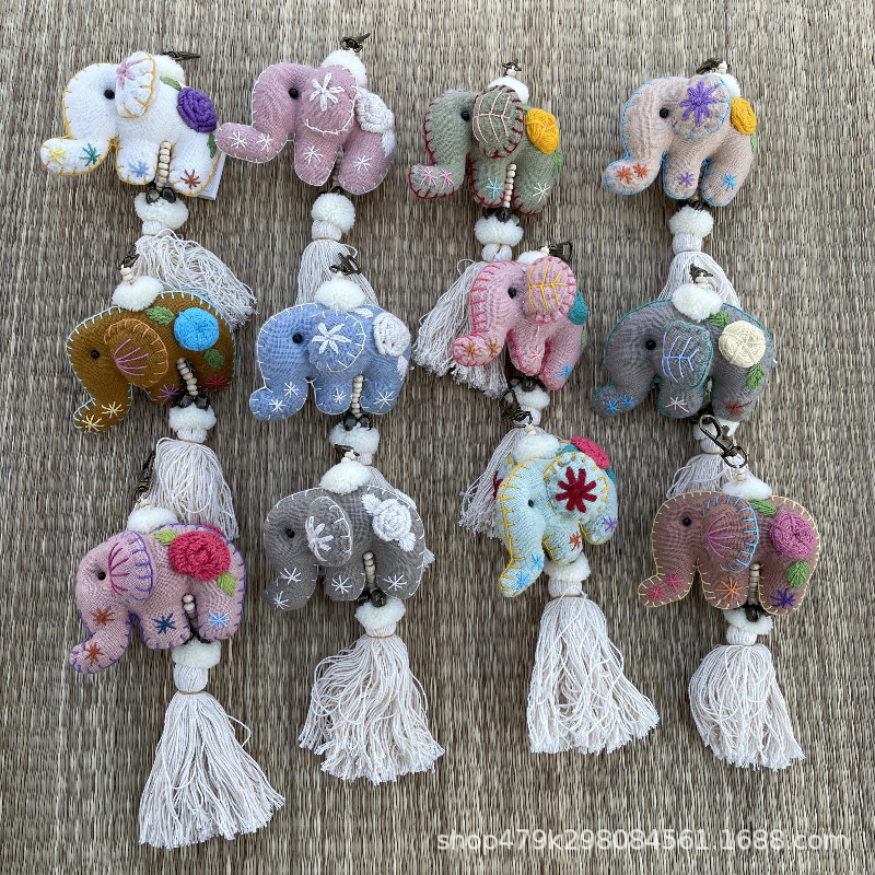 Southeast Asia Thailand Large Handmade Fabric Elephant and Baby Elephant Keychain with Ethnic Style Tassel Bag Pendant Southeast Asia Thailand Large Handmade Fabric Elephant and Baby Elephant Keychain with Ethnic Style Tassel Bag Pendant