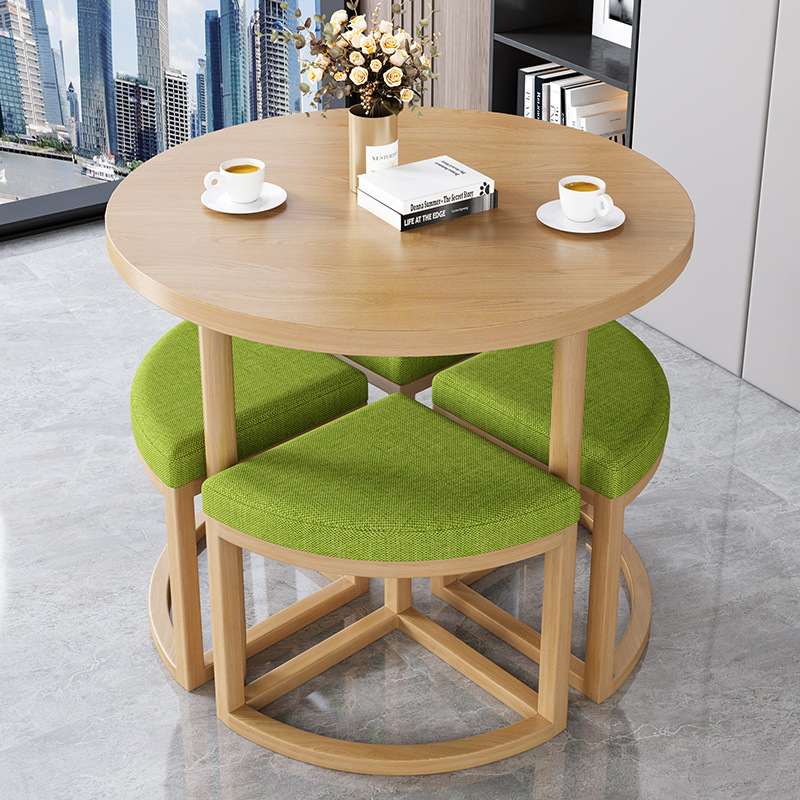 Taburete de tela verde + mesa de madera