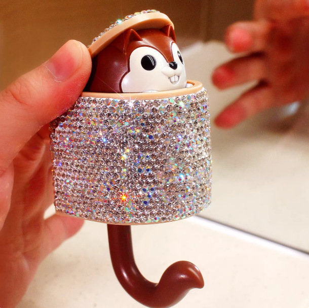 Diamond-Encrusted Squirrel Hook, Creative and Cute Adhesive Wall Hook for Keys, No-Drill Storage Rack for Entryway, Wall Adhesive Hook Behind the Door