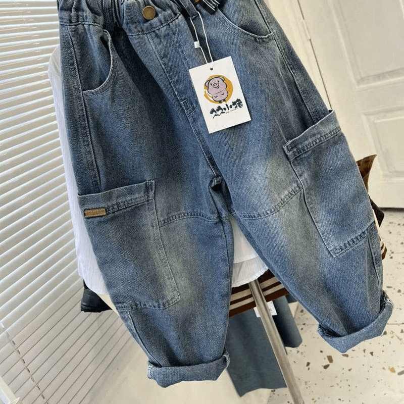 Primavera y otoño nuevos pantalones jeans sueltos para niños, pantalones casuales coreanos, pantalones de moda para niños, pantalones largos de diseño universal image 2